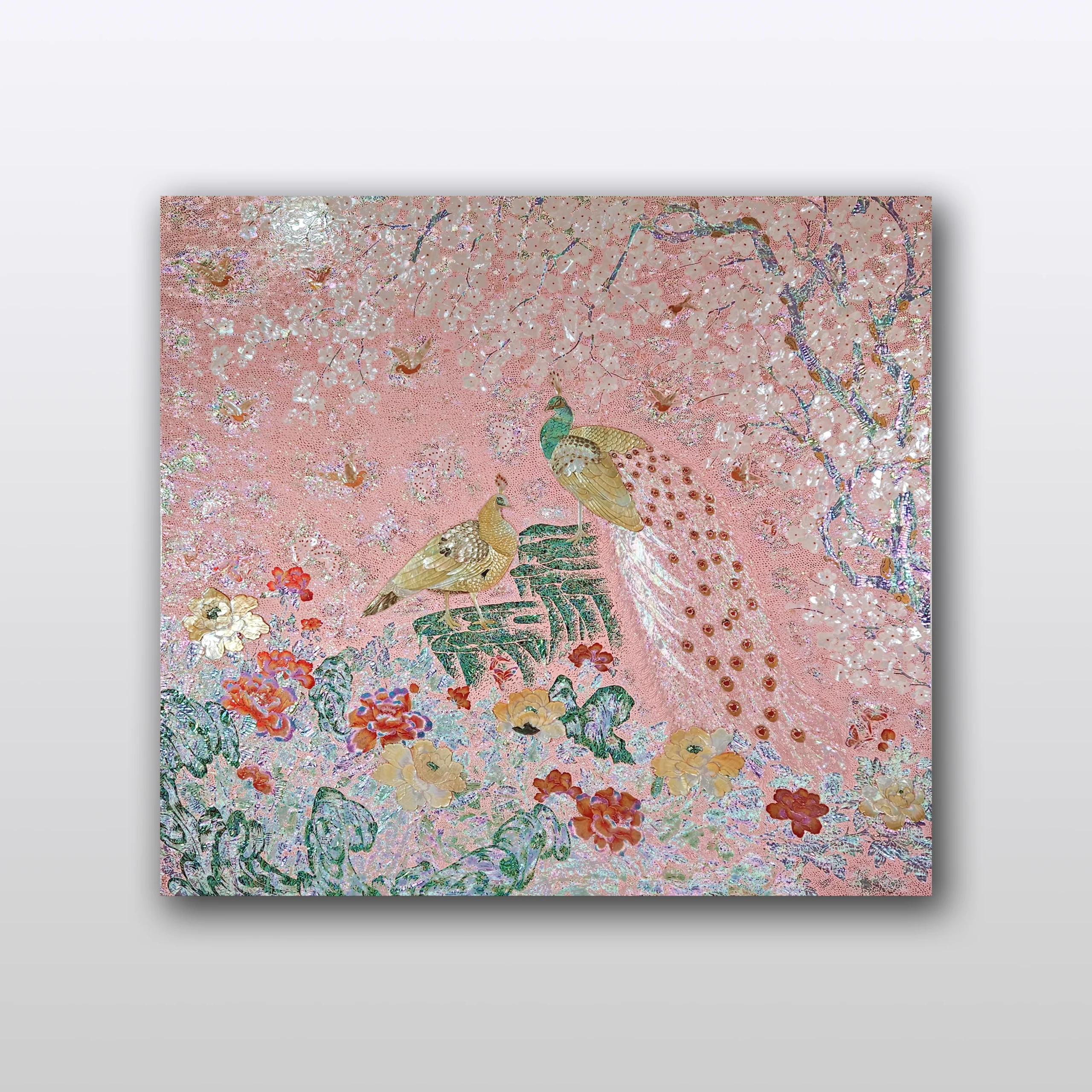 자개로 공작새 한 쌍과 작은 새들, 벚나무가 어우러진 모습을 섬세하게 담아낸 나전 장식 액자 - 대표 이미지